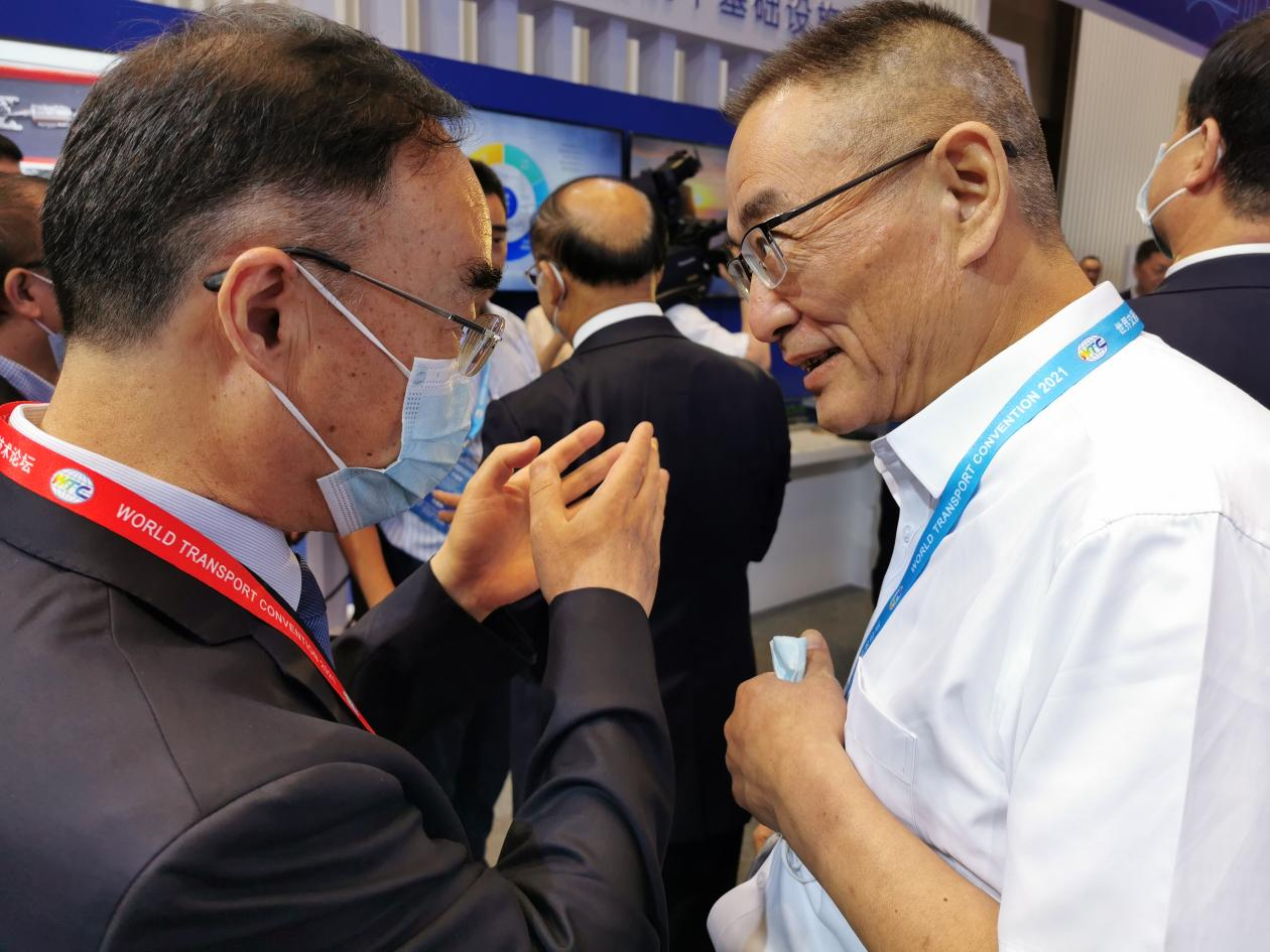 j9九游会科技董事长